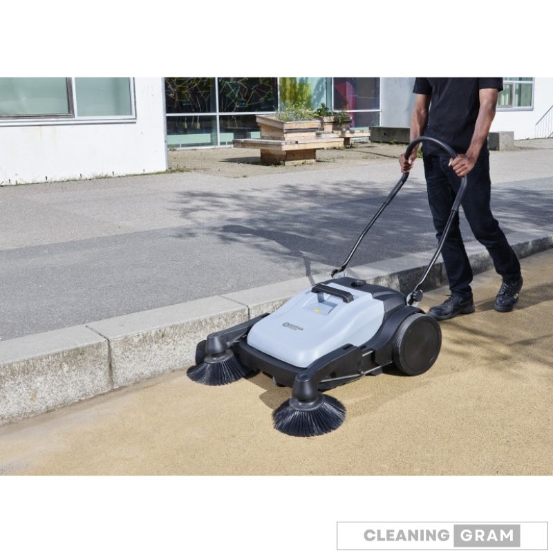 Walk Behind Sweeper (Nilfisk) SW250 (5)